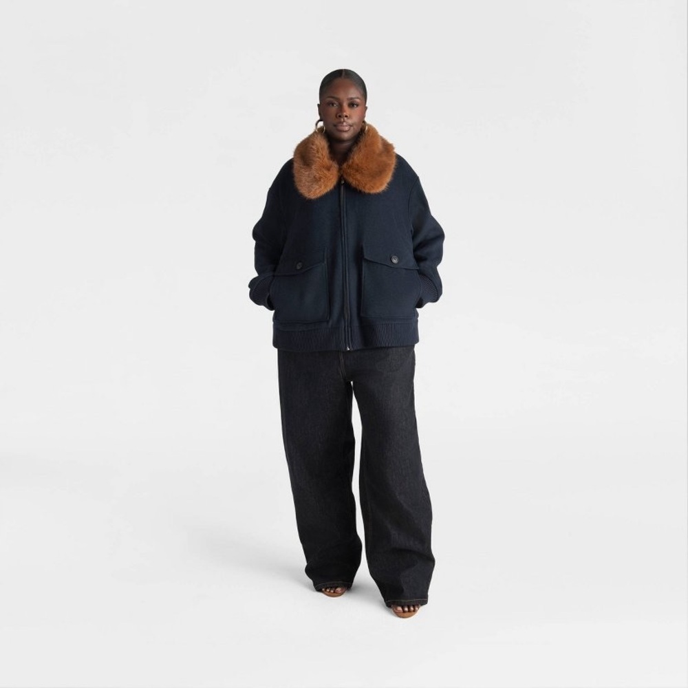 Elegant Navy Bomber Jacket with Faux Fur Collar